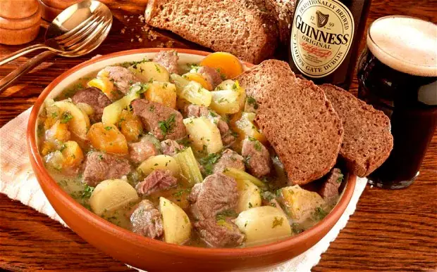 l'Irish stew comme plat irlandais principal